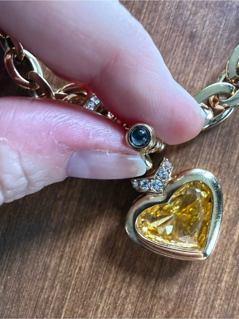 Nolan Miller gold tone necklace with beautiful gemstones (likely CZ) - Picture 4 of 9